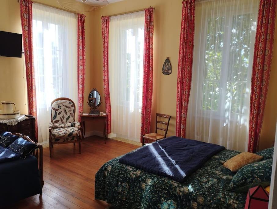 Gite La Burthe Monprimblanc Εξωτερικό φωτογραφία